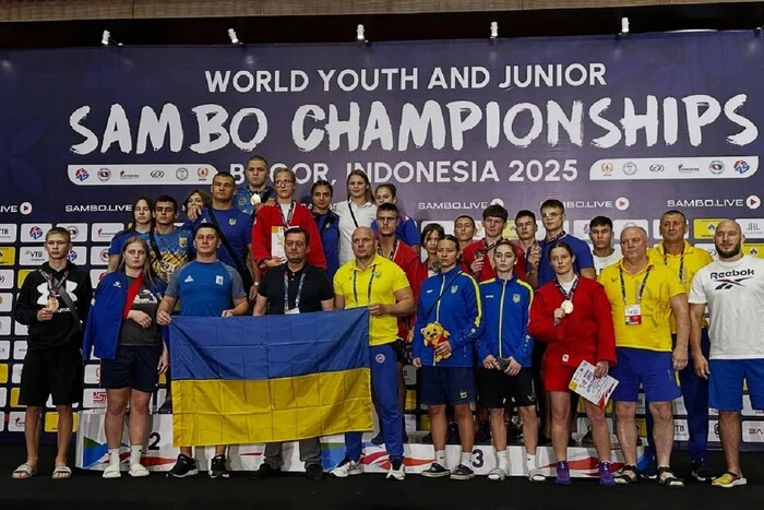 Україна здобула 16 нагород на молодіжному чемпіонаті світу з самбо