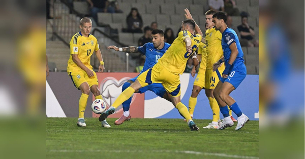 У понеділок, 13 жовтня, українська футбольна команда, яка виборола у Рейк'явіку вкрай важливу звитягу над Ісландією (5:3), зіграє на стадіоні імені Йозефа Пілсудського у польському Кракові формально домашній матч відбіркового турніру до чемпіонату світу проти збірної Азербайджану. Де та коли безплатно переглянути онлайн Україна — Азербайджан: графік трансляцій та передбачення на гру кваліфікації ЧС-2026. - INFBusiness