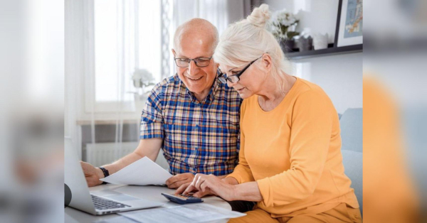 Будь-який пенсіонер має можливість особисто проконтролювати точність обчислення виплат Пенсійним фондом. Уряд вирішив компенсувати пенсіонерам недоплачені суми внаслідок помилкових обчислень. - INFBusiness