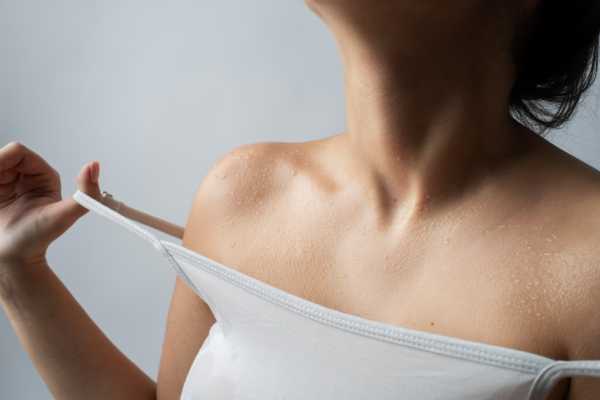 5 дієвих методів омолодження декольте - INFBusiness