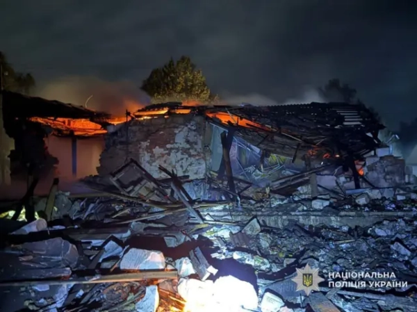 Автор фото, ДСНС Руїни будинків після обстрілів.