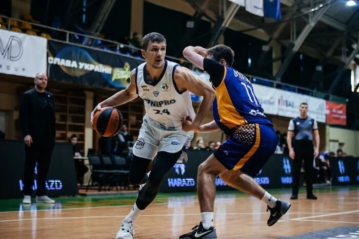 По завершенні цього ігрового тижня визначився незаперечний лідер першості Завершився четвертий тур баскетбольної Суперліги