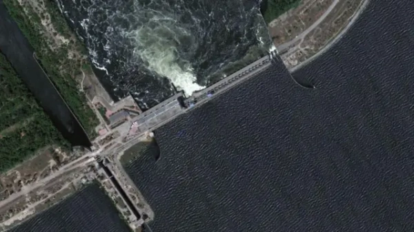 Автор фото, Vitaly Shevchenko/BBC Каховська ГЕС 5 червня 2023 року, за день до прориву греблі