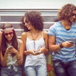 Як перестати залежати від смартфона? - INFBusiness