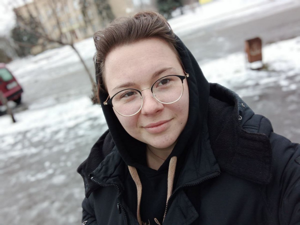 "Залякуючи розправою з дитиною, ФСБ-івець схиляв мене до працевлаштування у Києві в ТЦК чи лікарню для збору даних", – мати цивільної ув’язненої - INFBusiness