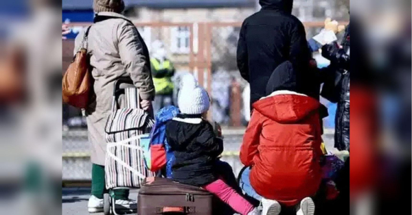 Внаслідок війни чимало українців були вимушені покинути свої рідні оселі і шукати знімне помешкання у більш безпечних краях України. Разом з тим, ці люди прагнуть узаконити своє перебування на новому місці і отримати реєстрацію, щоб мати хоч якісь мінімальні гарантії для себе та родини. Житло: чи підтверджує реєстрація право володіння? Важливо для власників. - INFBusiness