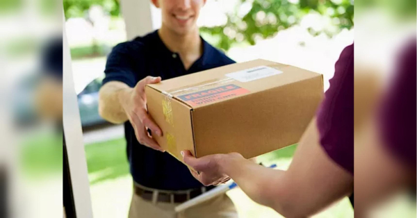 Національний банк України (НБУ) представив ініціативу щодо введення податків на непершочерговий імпорт, а саме на відправлення вартістю до 150 євро, електромобілі та товари класу люкс. Ціль даних дійств — скорочення значного дефіциту державного бюджету, котрий за січень-вересень досягнув 24,9 млрд доларів, що викликано великими витратами на оборону та відновлення. Про це зазначено в Інфляційному звіті НБУ за жовтень 2025 року. Українцям готують нові податки: Нацбанк пропонує обкласти даниною посилки до 150 євро та електромобілі. - INFBusiness