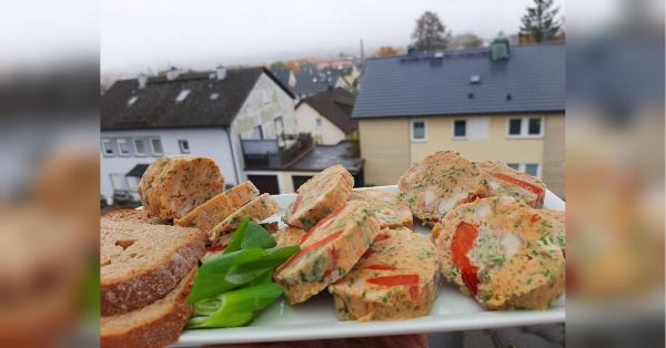 Сальна намазка з травами: простий рецепт чудової закуски - INFBusiness