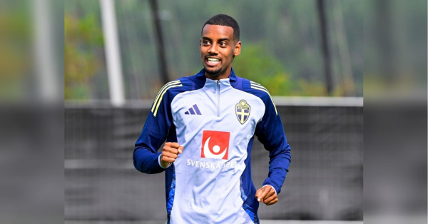 Олександр Ісак, гравець «Ліверпуля» та національної команди Швеції, що стала опонентом команди України у стикових матчах кваліфікації ЧС-2026, витратив 30 тисяч фунтів стерлінгів (приблизно 40 тисяч доларів) на охоронного пса після одержання погроз життю, інформує The Sun. Раніше знаменитість «МЮ» придбав собаку за 17 тисяч євро для охорони від агресивних уболівальників. Зірковий гравець, майбутній суперник України, виклав кругленьку суму за пса-охоронця (знімок) - INFBusiness