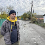 "Моє захоплення – ліквідувати вибоїни": програміст з Полтавської області власноруч ремонтує дорожнє покриття на пошкоджених вулицях. - INFBusiness