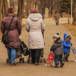 Не тільки для матерів та батьків: зміни у виплатах на дітей у 2026 році - INFBusiness