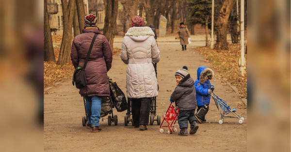 З 1 січня 2026 року в Україні при появі малюка на світ, батьки отримуватимуть фінансову допомогу у сумі 50 тисяч гривень. Не тільки для матерів та батьків: зміни у виплатах на дітей у 2026 році - INFBusiness