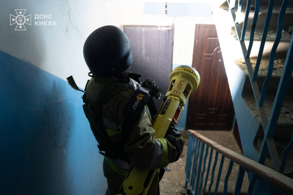 Нічна атака на Київ: руйнування житла, загиблі та поранені (фото, відео) - INFBusiness