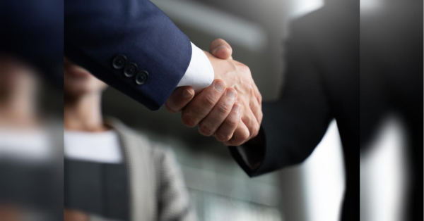 Законний iGaming вніс до бюджету 13,94 млрд грн у вигляді податків за дев’ять місяців 2025 року. Про це в ексклюзивному інтерв'ю порталу delo.ua повідомив очільник Асоціації українських операторів гральної індустрії (АУОГІ) Олександр Когут. За словами Когута, виключно FAVBET за вказаний термін перерахував до державної скарбниці 6,4 млрд грн податків, лишаючись одним з найбільших донорів у легальному секторі iGaming. Офіційний iGaming згенерував 13,94 мільярди гривень податкових надходжень за перші три квартали 2025 року, заявив Олександр Когут. - INFBusiness