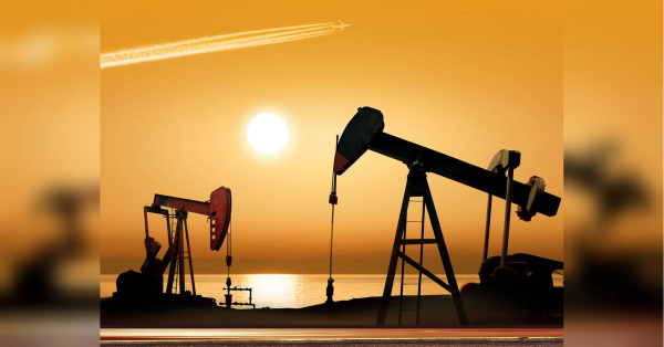 Державні надходження росії від нафти та газу, можливо, зменшаться в листопаді до 520 млрд рублів (6,59 млрд доларів США), що приблизно на 35% менше у порівнянні з аналогічним місяцем 2024 року. Причина — у більш дешевій нафті та сильнішому рублі, повідомляє Reuters. Нафтогазові прибутки рф можуть скоротитись на 35% у листопаді — медіа - INFBusiness