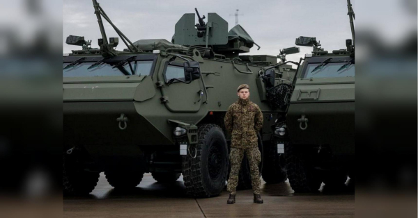 Українські військові продовжують поповнювати свій арсенал технікою від західних союзників, і вдруге за 2025 рік Україна отримала значну поставку бронетранспортерів Patria, наданих Латвією. У цю поставку увійшов 21 БТР. Латвія передала Україні більше 20 одиниць бронетехніки: це не перший транш допомоги цьогоріч. - INFBusiness