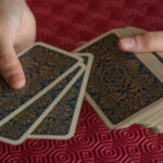 Для Левів — «Сонце» й тріумф, для Скорпіонів — «Вежа» та зміни: Таро-передбачення на 1 листопада - INFBusiness