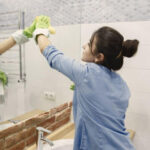 Дзеркало сяятиме: простий лайфхак з миючим засобом. - INFBusiness