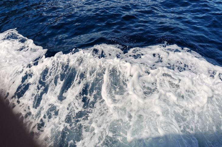 Який айсберг вважається найбільшим в історії: куди він пливе зараз і чого бояться вчені айсберг
