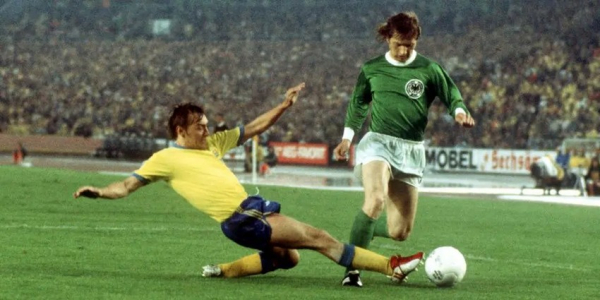 Пішов з життя переможець мундіалю, автор вирішального голу в епічній грі з 11 забитими м'ячами (фото). - INFBusiness