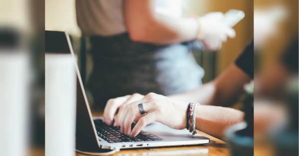 Цифрова трудова: оформлення з-за кордону. - INFBusiness