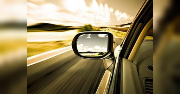 Електричні автомобілі здатні служити більше 20 років, однак їх найбільш коштовна частина — акумуляторна батарея (ціна заміни $ 5000-$ 20000+) — нерідко виходить з ладу через типові помилки власників. Інтернет-ресурс Slash Gear виокремлює п’ять основних прорахунків. Не заряджай повністю: п'ять згубних помилок для батареї електрокара. - INFBusiness