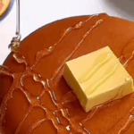 Дзеркальні млинці по-японськи на сковорідці: чудовий ранковий перекус від шеф-кухаря. - INFBusiness