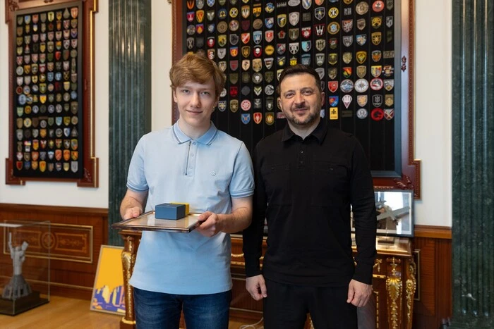 Глава держави провів зустріч із 17-річним шахістом, який несподівано виборов титул чемпіона&hellip;