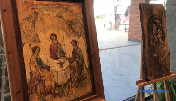 У Чернівцях до 90-річчя режисера Юрія Іллєнка презентували виставку його&hellip;