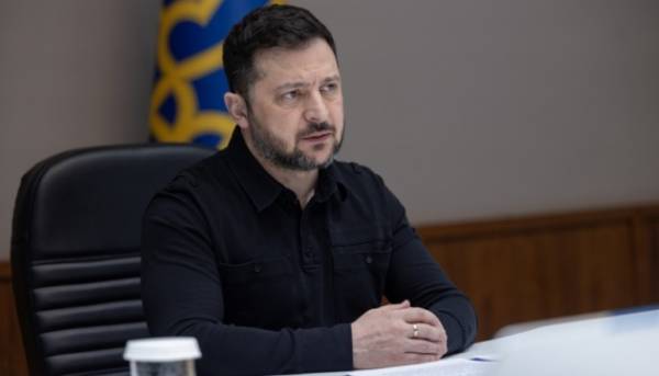 Зміщення фокуса США на Близький Схід послаблює тиск на Росію – Зеленський