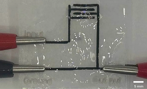 Паперова електроніка: вчені друкують мікросхеми на папері за допомогою лазера 4