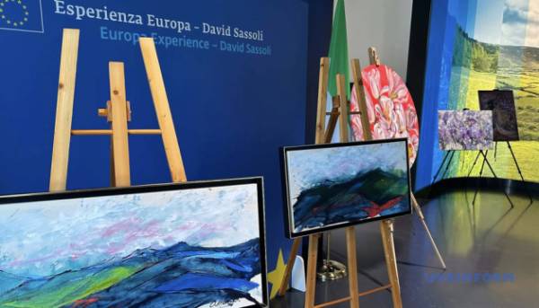 У Римі відкрили виставку робіт українських митців 8