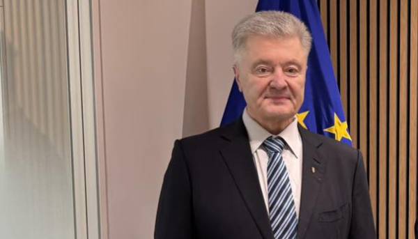 Порошенко розповів про зустріч із Зеленським 3
