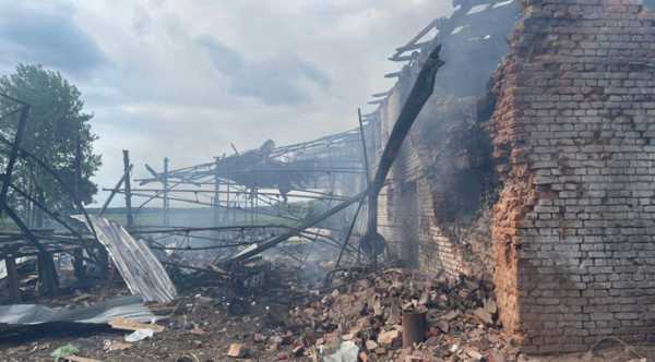 Два сільськогосподарські підприємства на Чернігівщині зазнали ворожих атак. 5