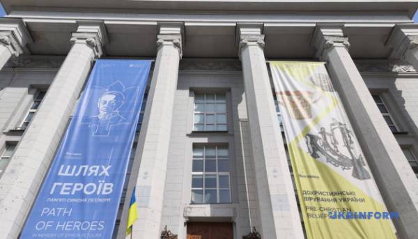 У Києві відкрили виставку до 100-річчя трагічної загибелі Симона Петлюри 15