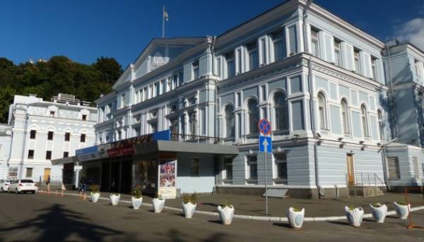 Театр Франка представить прем’єру вистави «Там, де заходить сонце»