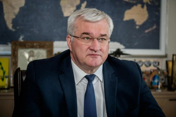 Україні "доведеться змагатися" за повернення своїх громадян з-за кордону - Сибіга 10