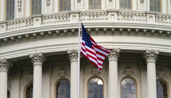 У США сенатори обох партій закликають надати Україні безпекову допомогу на $400&hellip;