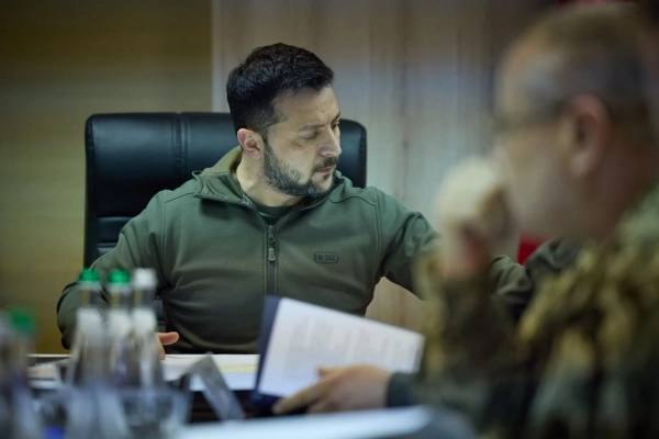 Володимир Зеленський затвердив укази про нові санкції, які є частиною 20-го пакету Європейського Союзу. 2 Зеленський підписав укази про нові санкції за 20-м пакетом ЄС