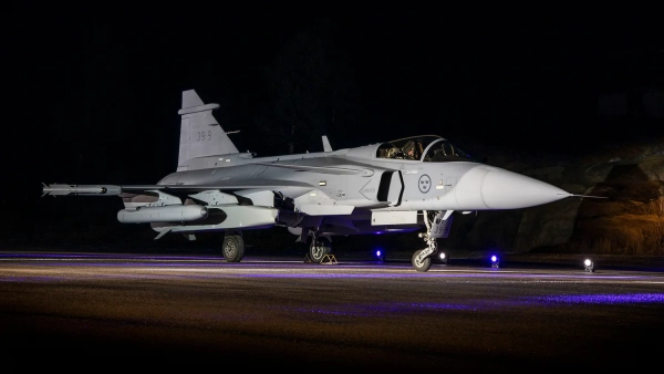 ЧАС НОВИН в Україні 25 Україна погодила придбання до 20 літаків Gripen та отримає 16 одиниць як…