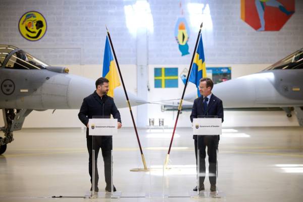 В ОП роз’яснили деталі угоди щодо придбання шведських винищувачів Gripen 10