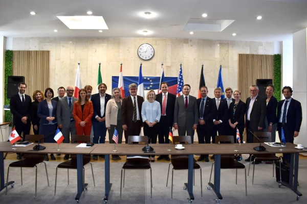 Представники країн G7 продовжують свою роботу в українській столиці, незважаючи на погрози з боку Російської Федерації. 9