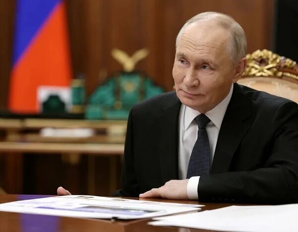 Західні розвідслужби повідомляють про страх Путіна перед замахом та заколотом,&hellip;