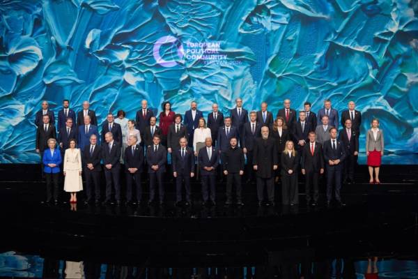 Зеленський: Саміт у Єревані продемонстрував масштаб нашої єдності 8