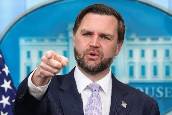 Венс заперечив відведення американських військ з Європи