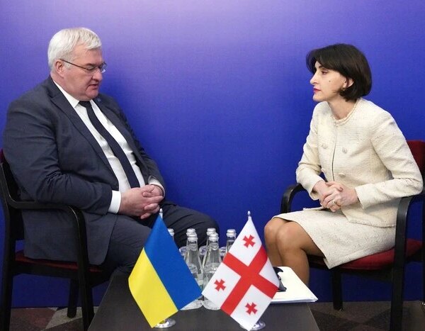 Україна та Грузія прагнуть до поліпшення зв’язків.