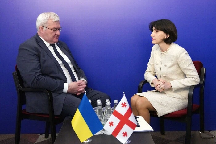 Україна та Грузія прагнуть до поліпшення зв’язків.
