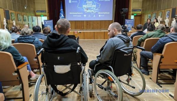 Кіно реабілітує поранених: дивись українське 9