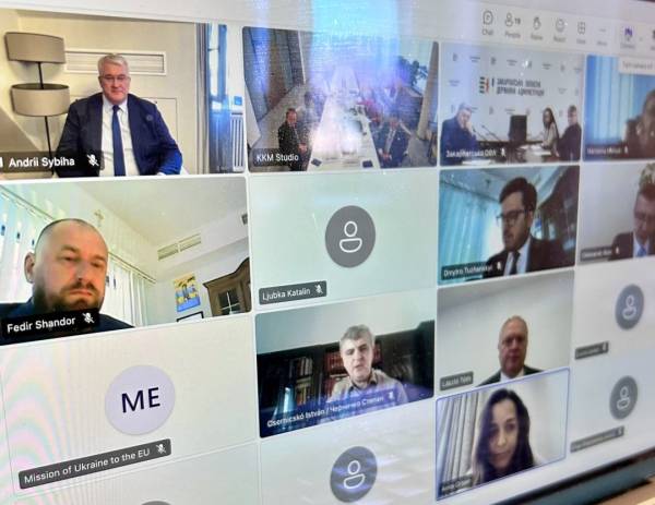 Україна та Угорщина розпочали консультації на рівні експертів - Сибіга 5