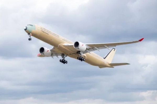 Boeing 777X: перший політ на 17 000 км